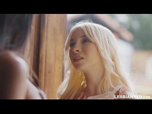 ❤️ Vajza vjen në shtëpi disa muaj më vonë dhe përfundon duke ngrënë pidhin e njerkës së saj ❤❌ Video seksi tek ne ️❤